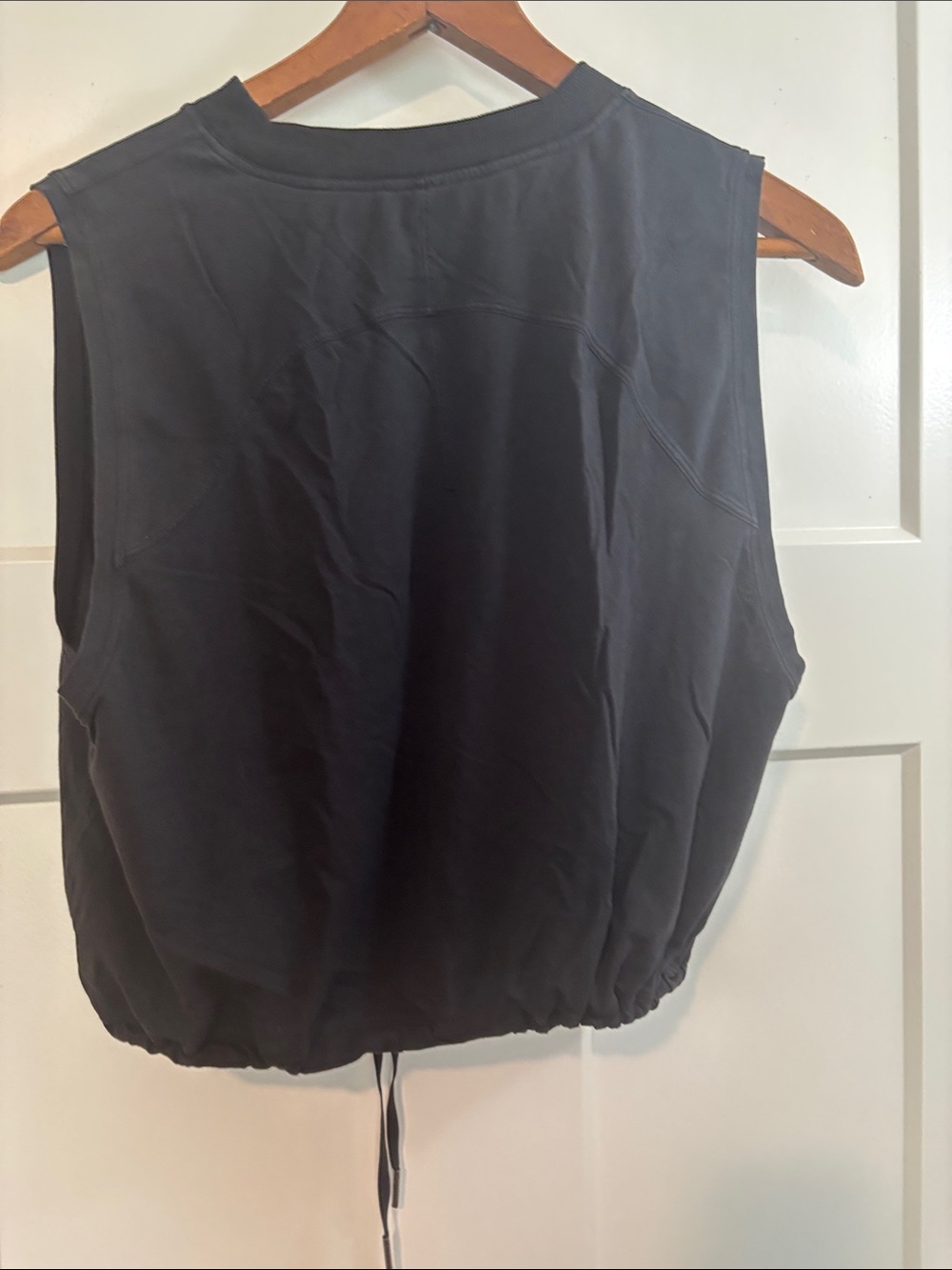 lululemon athletica Black Drawstring Hem Sleeveless Tank - Picture 2 of 4
